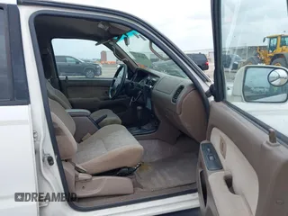 1999 Toyota 4Runner SR5 with VIN JT3GN86R3X0132463, listed as a IAAI auction lot 42019672 with 391,073 mi miles and . Bid and sale history available at DreamBid. Image 5.