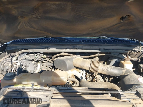 2003 Ford Super Duty F-250 XL with VIN 1FTNW21S23EA08088, listed as a IAAI auction lot 41671180 with 250,765 mi miles. Bid and sale history available at carsss.com. Image 10.