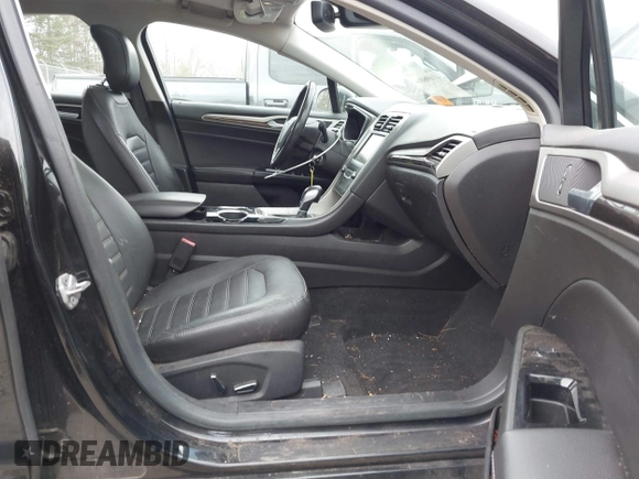 2014 Ford Fusion SE Hybrid with VIN 3FA6P0LU2ER133294, listed as a IAAI auction lot 41696064 with 150,537 mi miles. Bid and sale history available at carsss.com. Image 5.