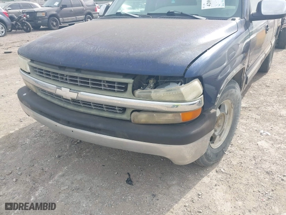 2000 Chevrolet Silverado 1500 LS with VIN 2GCEC19T8Y1156870, listed as a IAAI auction lot 42057588 with 306,580 mi miles. Bid and sale history available at carsss.com. Image 12.