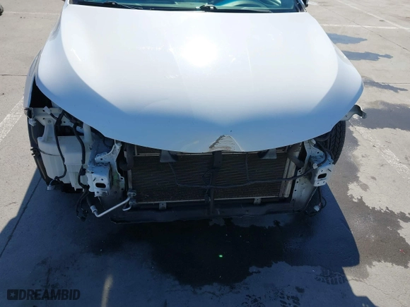 2015 Toyota Camry Hybrid LE with VIN 4T1BD1FK9FU155428, listed as a IAAI auction lot 41666063 with 154,608 mi miles. Bid and sale history available at carsss.com. Image 6.