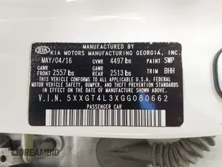2016 Kia Optima LX z VIN 5XXGT4L3XGG080662, wystawiony jako IAAI lot #42048361 z przebiegiem 99 564 mil mil oraz . Historia ofert i sprzedaży dostępna na DreamBid. Obrazek 9.