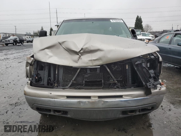 2000 Chevrolet Suburban LS with VIN 3GNFK16TXYG205867, listed as a Copart auction lot 87032424 with 307,632 mi miles and Salvage title. Bid and sale history available at DreamBid. Image 5.