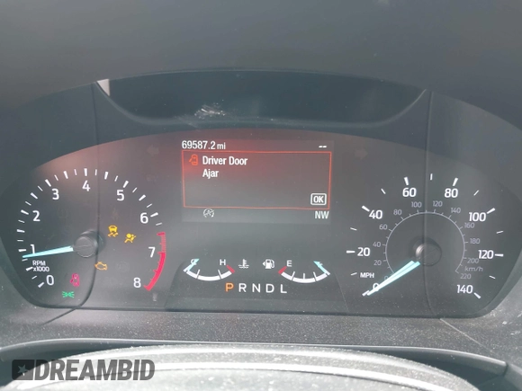 2020 Ford Escape SE z VIN 1FMCU9G68LUB54383, wystawiony jako IAAI lot #42356897 z przebiegiem 69 587 mil mil oraz . Historia ofert i sprzedaży dostępna na DreamBid. Obrazek 7.