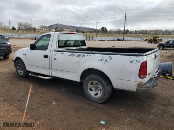 1998 Ford F-150 Standard with VIN 1FTZF1725WKB16536, listed as a Copart auction lot 51173615 with 150,676 mi miles and Clean Title. Bid and sale history available at carsss.com. Image 2.