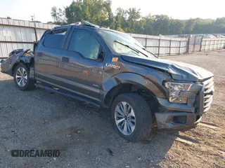 2017 Ford F-150 XL with VIN 1FTEW1CP6HKE48052, listed as a IAAI auction lot 40506191 with 130,544 mi miles. Bid and sale history available at carsss.com. Image 1.