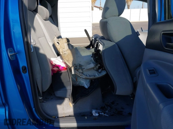 2011 Toyota Tacoma с VIN 3TMMU4FN1BM036084, выставлен на аукционе IAAI как лот 41577780 с пробегом Не указан миль и . История ставок и продаж доступна на DreamBid. Изображение 8.