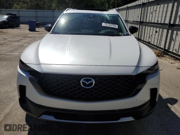 2024 Mazda CX-50 Premium z VIN 7MMVABDY9RN194560, wystawiony jako Copart lot #73734794 z przebiegiem 3 585 mil mil oraz Szkoda całkowita • Salvage title. Historia ofert i sprzedaży dostępna na DreamBid. Obrazek 5.