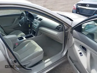 2009 Toyota Camry with VIN 4T1BE46K99U834926, listed as a IAAI auction lot 41853947 with 214,044 mi miles. Bid and sale history available at carsss.com. Image 5.