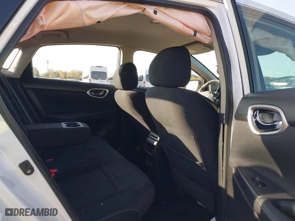 2016 Nissan Sentra SR with VIN 3N1AB7AP9GY242078, listed as a IAAI auction lot 40627767 with 87,948 mi miles. Bid and sale history available at carsss.com. Image 8.