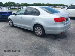 2012 Volkswagen Jetta SE z VIN 3VWDP7AJ1CM123480, wystawiony jako IAAI lot #42765785 z przebiegiem 175 548 mil mil oraz . Historia ofert i sprzedaży dostępna na DreamBid. Obrazek 3.