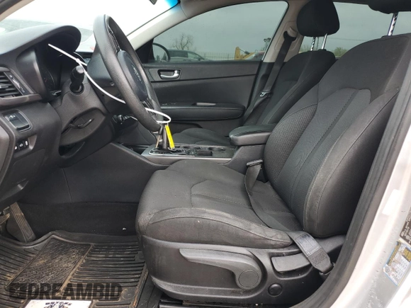 2017 Kia Optima LX z VIN 5XXGT4L33HG144798, wystawiony jako Copart lot #51534195 z przebiegiem 103 749 mil mil oraz Szkoda całkowita • Salvage title. Historia ofert i sprzedaży dostępna na DreamBid. Obrazek 7.