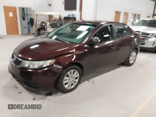 2010 Kia Forte EX z VIN KNAFU4A28A5811732, wystawiony jako IAAI lot #42038492 z przebiegiem 176 178 mil mil oraz . Historia ofert i sprzedaży dostępna na DreamBid. Obrazek 17.