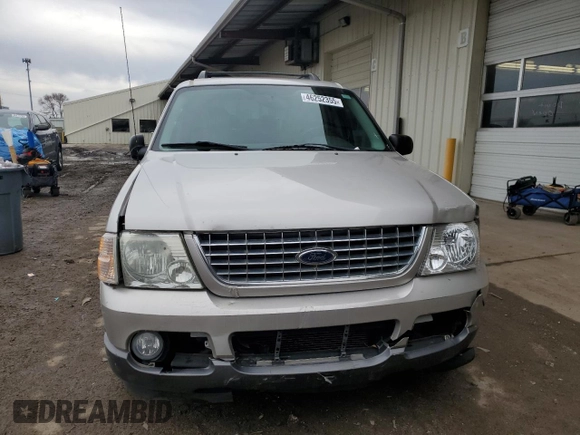 2005 Ford Explorer XLT z VIN 1FMZU63K45UA38225, wystawiony jako Copart lot #51774745 z przebiegiem 263 066 mil mil oraz Nie do naprawy • Non repairable. Historia ofert i sprzedaży dostępna na DreamBid. Obrazek 5.