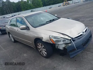 2006 Honda Accord EX-L z VIN 1HGCM66516A047713, wystawiony jako IAAI lot #42233549 z przebiegiem 236 381 mil mil oraz . Historia ofert i sprzedaży dostępna na DreamBid. Obrazek 1.