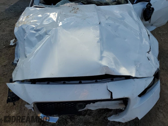 2018 Jaguar XE 25t with VIN SAJAR4FX7JCP37302, listed as a Copart auction lot 84703324 with 0 mi miles and Salvage Title. Bid and sale history available at carsss.com. Image 12.