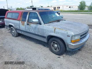 1996 Dodge Dakota with VIN 1B7GL23X4TS515571, listed as a IAAI auction lot 42748398 with 156,904 mi miles and . Bid and sale history available at DreamBid. Image 1.
