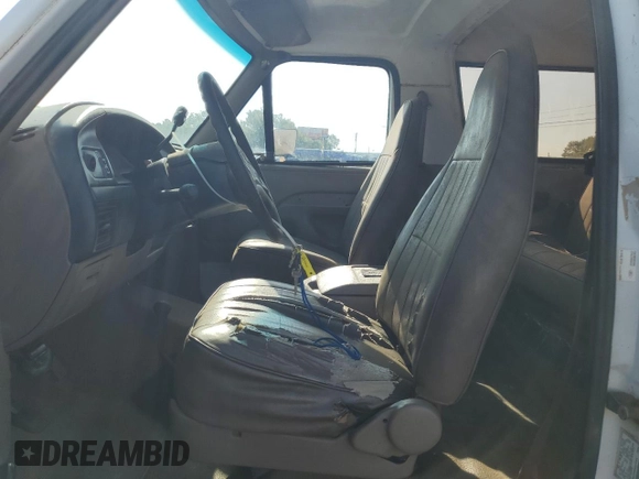 1992 Ford Bronco XL with VIN 1FMEU15N8NLA71761, listed as a Copart auction lot 61508904 with 181,426 mi miles and Clean Title. Bid and sale history available at DreamBid. Image 7.
