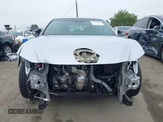 2019 Lexus ES 350 z VIN 58ABZ1B16KU046927, wystawiony jako IAAI lot #42440380 z przebiegiem 22 195 mil mil oraz . Historia ofert i sprzedaży dostępna na DreamBid. Obrazek 13.