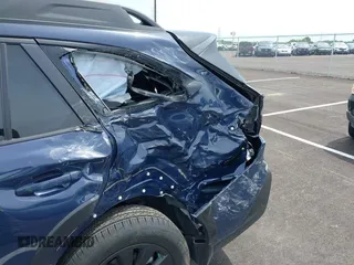 2025 Subaru Outback Onyx z VIN 4S4BTALC2S3195785, wystawiony jako IAAI lot #42202055 z przebiegiem 2 059 mil mil oraz . Historia ofert i sprzedaży dostępna na DreamBid. Obrazek 6.