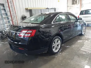 2017 Ford Taurus SE с VIN 1FAHP2D88HG122589, выставлен на аукционе IAAI как лот 41618285 с пробегом 75 575 миль миль и . История ставок и продаж доступна на DreamBid. Изображение 4.