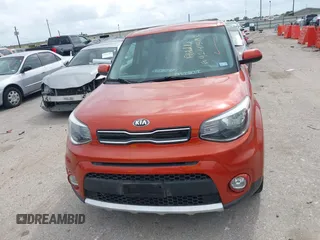 2018 Kia Soul + with VIN KNDJP3A5XJ7562086, listed as a IAAI auction lot 42141583 with 71,238 mi miles. Bid and sale history available at carsss.com. Image 12.