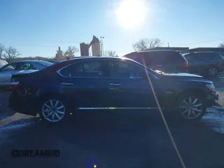 2007 Lexus LS 460 z VIN JTHBL46F475008259, wystawiony jako IAAI lot #38420663 z przebiegiem 198 992 mil mil oraz . Historia ofert i sprzedaży dostępna na DreamBid. Obrazek 13.