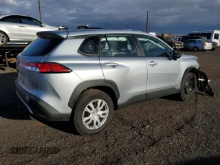 2024 Toyota Corolla Cross L с VIN 7MUAAAAGXRV078241, выставлен на аукционе Copart как лот 88485965 с пробегом 9 910 миль миль и Списание • Salvage title. История ставок и продаж доступна на DreamBid. Изображение 3.