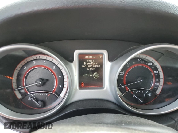 2017 Dodge Journey SXT with VIN 3C4PDCBG8HT533856, listed as a Copart auction lot 43001835 with 189,386 mi miles and Salvage Title. Bid and sale history available at carsss.com. Image 9.