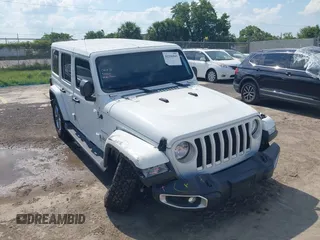 2020 Jeep Wrangler Unlimited Sahara with VIN 1C4HJXEN2LW109428, listed as a IAAI auction lot 42296943 with 155,766 mi miles and . Bid and sale history available at DreamBid. Image 6.