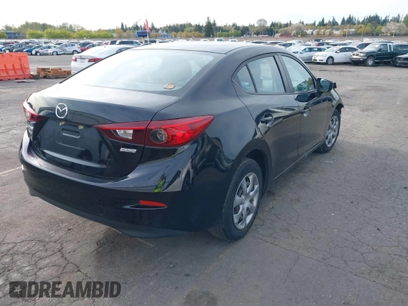 2015 Mazda 3 i Sport with VIN JM1BM1U79F1221335, listed as a IAAI auction lot 41968000 with 87,622 mi miles and . Bid and sale history available at DreamBid. Image 4.