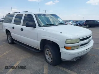 2006 Chevrolet Suburban LS w/1WT with VIN 1GNEC16Z86J168679, listed as a IAAI auction lot 42008170 with 252,444 mi miles. Bid and sale history available at carsss.com. Image 1.