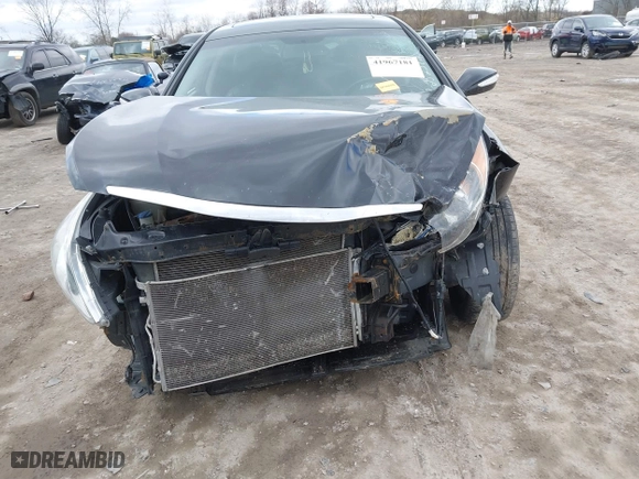 2013 Hyundai Sonata SE with VIN 5NPEC4AC6DH726709, listed as a IAAI auction lot 41967181 with 129,109 mi miles. Bid and sale history available at carsss.com. Image 12.