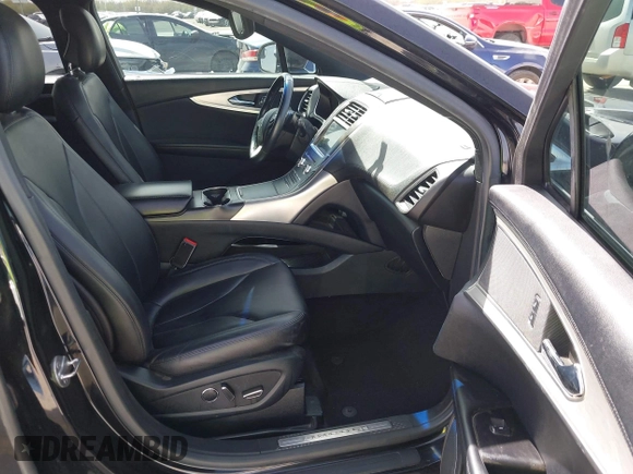 2016 Lincoln MKX Premiere with VIN 2LMTJ6JR7GBL75287, listed as a IAAI auction lot 41697039 with 85,943 mi miles. Bid and sale history available at carsss.com. Image 5.