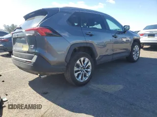 2021 Toyota RAV4 XLE Premium with VIN 2T3A1RFV4MC193667, listed as a Copart auction lot 48061175 with 19,845 mi miles and Salvage title. Bid and sale history available at DreamBid. Image 3.
