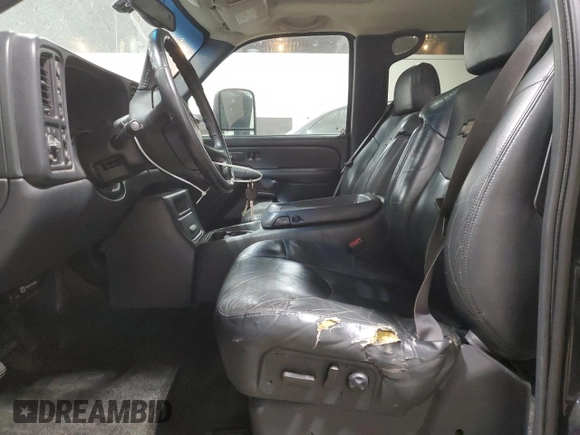 2002 Chevrolet Avalanche with VIN 3GNEK13T32G183380, listed as a Copart auction lot 77013414 with 190,568 mi miles and Clean Title. Bid and sale history available at carsss.com. Image 7.