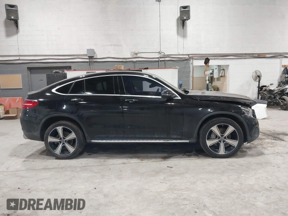 2018 Mercedes-Benz GLC with VIN WDC0J4KB5JF478457, listed as a IAAI auction lot 41584615 with 145,773 mi miles. Bid and sale history available at carsss.com. Image 14.