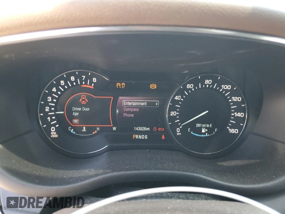 2015 Lincoln MKC z VIN 5LMCJ1A94FUJ47221, wystawiony jako Copart lot #55670615 z przebiegiem 143 926 mil mil oraz Szkody całkowita. Historia ofert i sprzedaży dostępna na DreamBid. Obrazek 9.