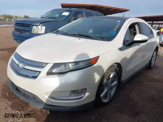 2012 Chevrolet Volt with VIN 1G1RA6E42CU108371, listed as a IAAI auction lot 41820200 with 171,748 mi miles. Bid and sale history available at carsss.com. Image 2.