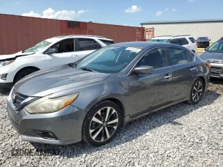 2017 Nissan Altima SR z VIN 1N4AL3AP5HC472414, wystawiony jako Copart lot #60210765 z przebiegiem 136 244 mil mil oraz Szkoda całkowita • Salvage title. Historia ofert i sprzedaży dostępna na DreamBid. Obrazek 1.