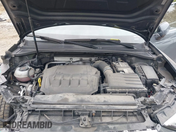 2020 Audi Q3 Premium z VIN WA1AECF36L1083306, wystawiony jako IAAI lot #42070799 z przebiegiem 47 610 mil mil oraz . Historia ofert i sprzedaży dostępna na DreamBid. Obrazek 10.