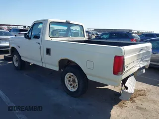 1992 Ford F-150 with VIN 1FTEF14H0NLA47691, listed as a IAAI auction lot 42096312 with 1 mi miles. Bid and sale history available at carsss.com. Image 3.