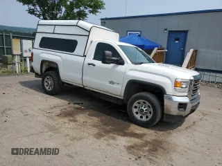 2015 GMC Sierra 2500HD z VIN 1GT01XE89FZ124325, wystawiony jako Copart lot #60473645 z przebiegiem 283 077 mil mil oraz Czysty tytuł • Clean title. Historia ofert i sprzedaży dostępna na DreamBid. Obrazek 4.