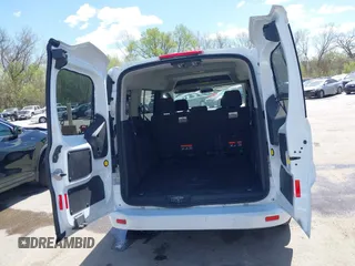 2014 Ford Transit Connect XLT z VIN NM0GS9F77E1163289, wystawiony jako IAAI lot #41997365 z przebiegiem 194 643 mil mil oraz . Historia ofert i sprzedaży dostępna na DreamBid. Obrazek 18.