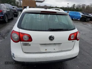 2009 Volkswagen Passat z VIN WVWXK73C09E049688, wystawiony jako Copart lot #83667744 z przebiegiem 206 382 mil mil oraz Szkoda całkowita • Salvage title. Historia ofert i sprzedaży dostępna na DreamBid. Obrazek 6.