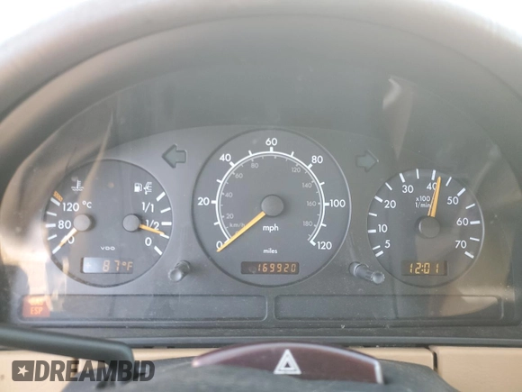 1999 Mercedes-Benz M-Class with VIN 4JGAB54E1XA136722, listed as a Copart auction lot 67978754 with 169,920 mi miles and Clean Title. Bid and sale history available at carsss.com. Image 9.