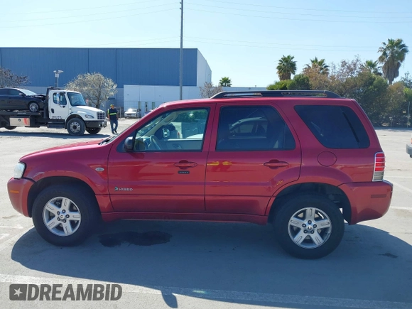2007 Mercury Mariner with VIN 4M2CU39H27KJ02257, listed as a IAAI auction lot 41767212 with 92,191 mi miles and . Bid and sale history available at DreamBid. Image 14.