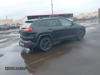 2018 Jeep Cherokee Latitude with VIN 1C4PJLCB3JD563483, listed as a IAAI auction lot 41302444 with 78,168 mi miles and . Bid and sale history available at DreamBid. Image 4.
