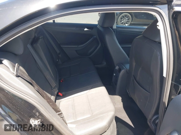 2012 Volkswagen Jetta SE z VIN 3VWDP7AJ6CM373247, wystawiony jako IAAI lot #42287269 z przebiegiem 110 874 mil mil oraz . Historia ofert i sprzedaży dostępna na DreamBid. Obrazek 8.
