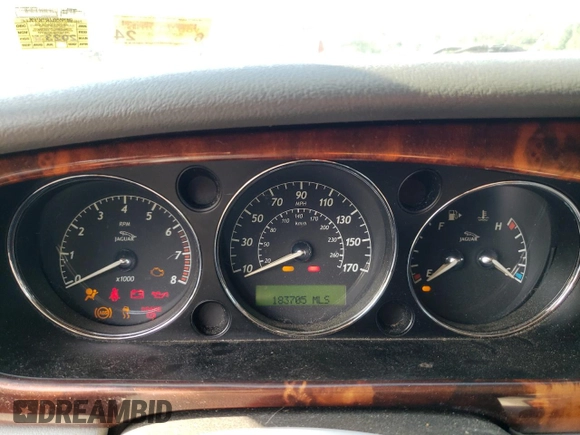 2004 Jaguar XJ with VIN SAJWA71CX4SG32785, listed as a Copart auction lot 69792134 with 183,705 mi miles and Non Repairable. Bid and sale history available at carsss.com. Image 9.